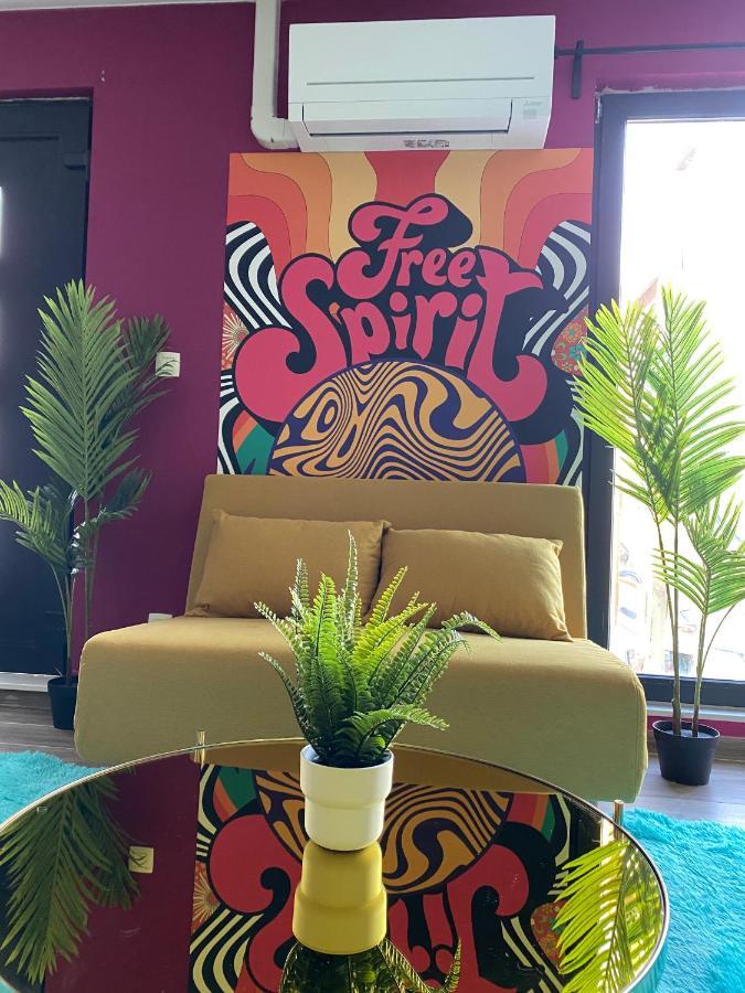 Capsule Groovy-Jacuzzi-Sauna-Billard-Netflix- Nintendo Switch & Jeux Mons Eksteriør bilde